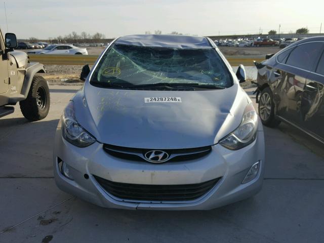 5NPDH4AE4DH282597 - 2013 HYUNDAI ELANTRA GL SILVER photo 9