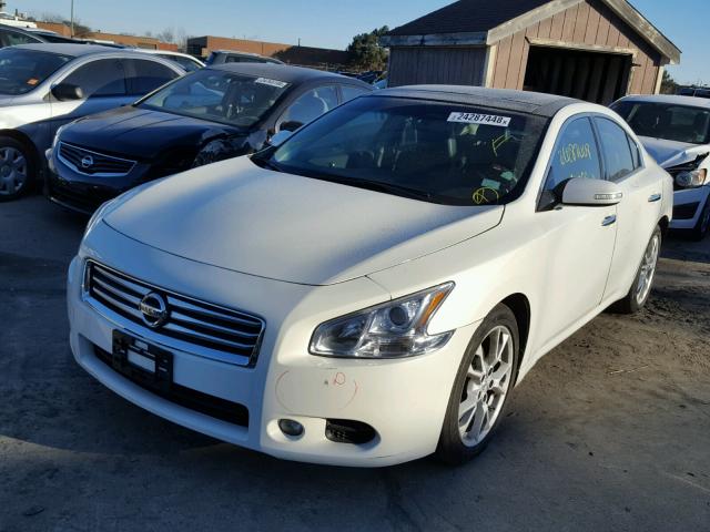 1N4AA5AP5EC912189 - 2014 NISSAN MAXIMA S WHITE photo 2