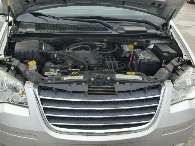 2A4RR5D12AR183187 - 2010 CHRYSLER TOWN & COU SILVER photo 7