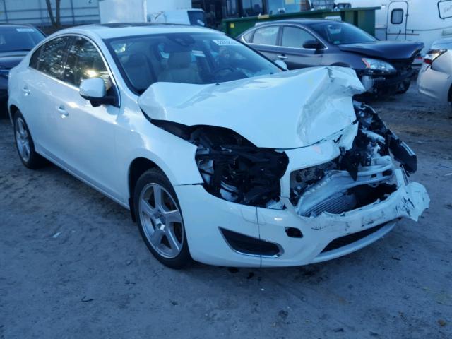 YV1622FS5C2123935 - 2012 VOLVO S60 T5 WHITE photo 1