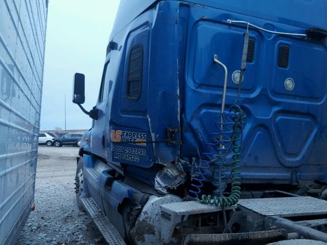 1FUJGLDR5CSBJ8740 - 2012 FREIGHTLINER CASCADIA 1 BLUE photo 9