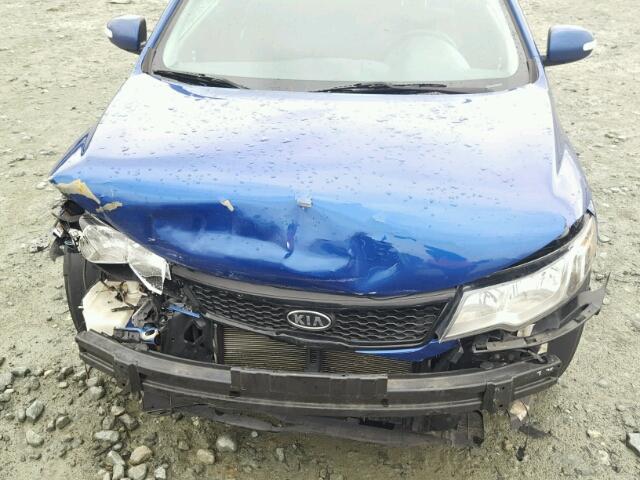 KNAFW6A3XA5155628 - 2010 KIA FORTE SX BLUE photo 7