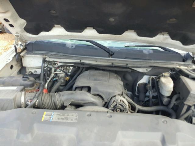 1GBHC24K87E562604 - 2007 CHEVROLET SILVERADO WHITE photo 7