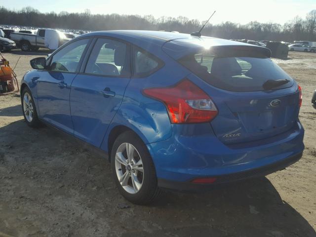 1FAHP3K2XCL297611 - 2012 FORD FOCUS SE BLUE photo 3