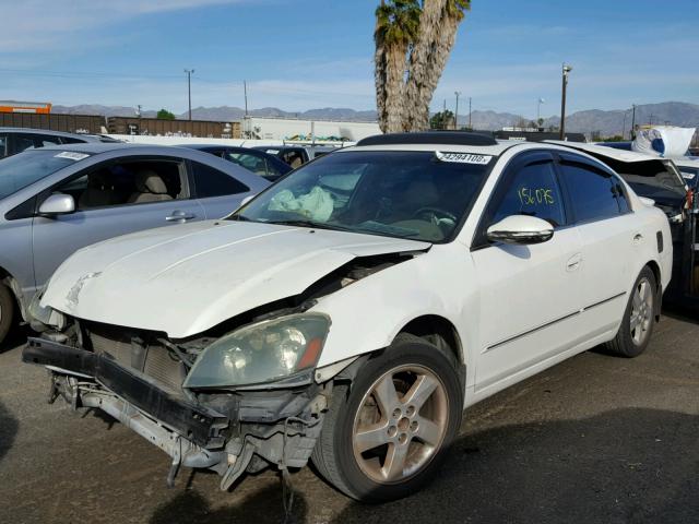 1N4AL11D15C190633 - 2005 NISSAN ALTIMA S WHITE photo 2