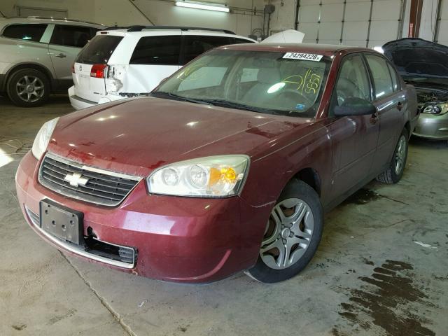 1G1ZS58N77F305557 - 2007 CHEVROLET MALIBU LS RED photo 2