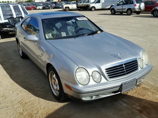 WDBLJ65G4XF094229 - 1999 MERCEDES-BENZ CLK 320 SILVER photo 1