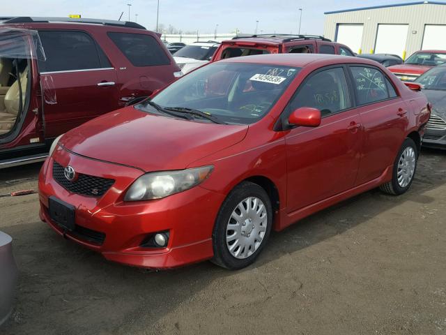 2T1BU4EE2AC192280 - 2010 TOYOTA COROLLA BA RED photo 2