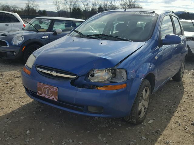 KL1TD66637B691384 - 2007 CHEVROLET AVEO BASE BLUE photo 2