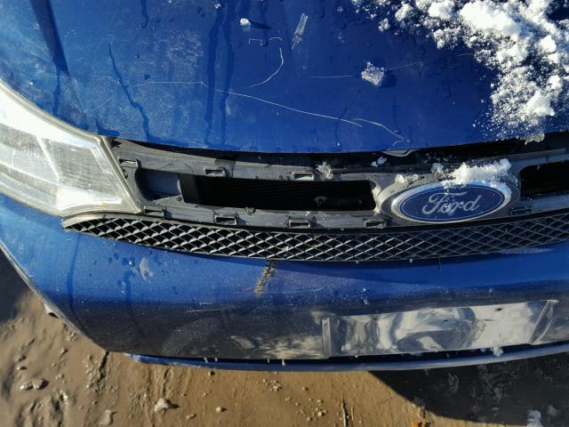 1FAHP35N88W263114 - 2008 FORD FOCUS SE BLUE photo 10