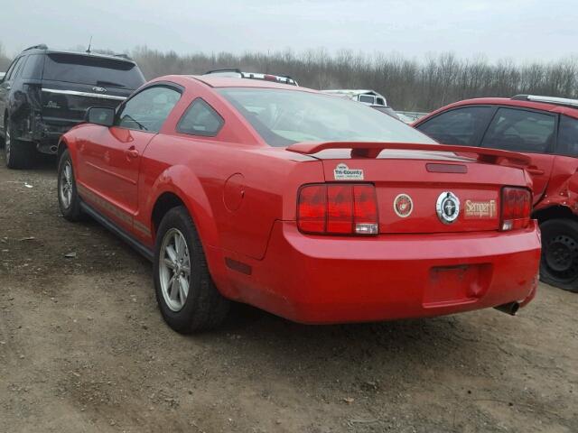 1ZVFT80N865244502 - 2006 FORD MUSTANG RED photo 3