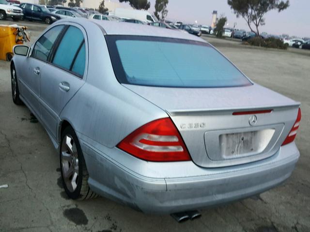 WDBRF52H87F932622 - 2007 MERCEDES-BENZ C 230 SILVER photo 3