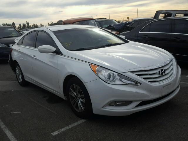 5NPEB4AC7DH642403 - 2013 HYUNDAI SONATA GLS WHITE photo 1