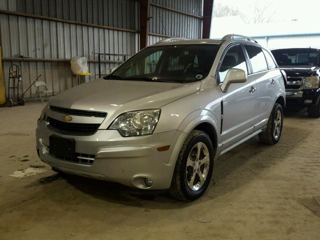 3GNAL3E55CS595627 - 2012 CHEVROLET CAPTIVA SP SILVER photo 2