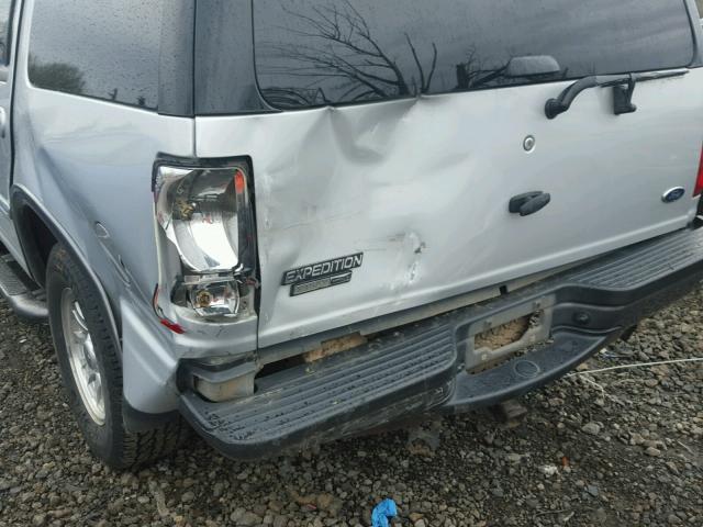 1FMPU16L71LA28738 - 2001 FORD EXPEDITION SILVER photo 9