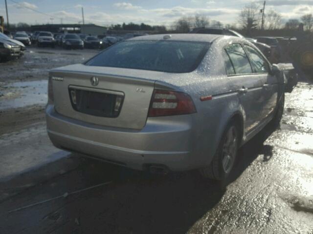 19UUA66227A014465 - 2007 ACURA TL SILVER photo 4