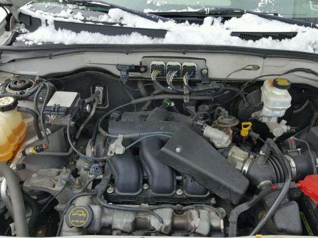 1FMCU93158KB66424 - 2008 FORD ESCAPE XLT CREAM photo 7