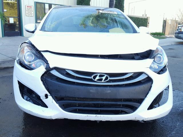 KMHD35LH9EU178234 - 2014 HYUNDAI ELANTRA GT WHITE photo 9