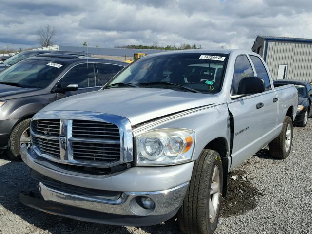 1D7HA18207J633927 - 2007 DODGE RAM 1500 S SILVER photo 2