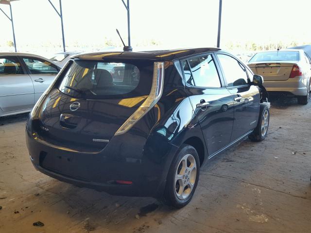 1N4AZ0CP0EC338612 - 2014 NISSAN LEAF S BLACK photo 4