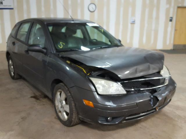 1FAFP37N76W167184 - 2006 FORD FOCUS ZX5 GRAY photo 1