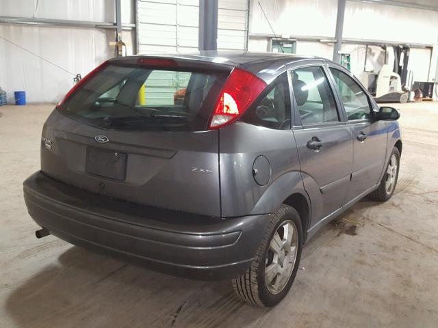 1FAFP37N76W167184 - 2006 FORD FOCUS ZX5 GRAY photo 4