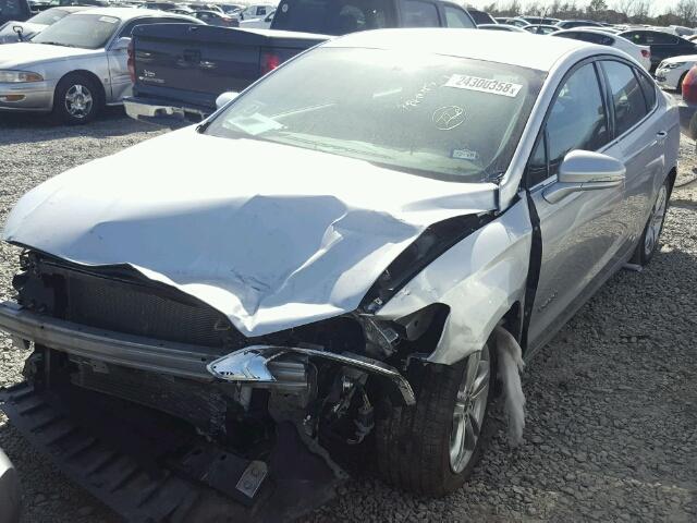 3FA6P0LU8FR304213 - 2015 FORD FUSION SE SILVER photo 2