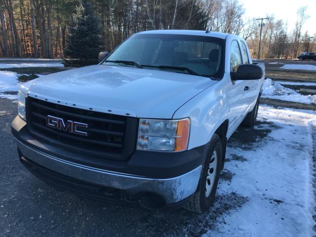 2GTEK19C681217099 - 2008 GMC SIERRA K15 WHITE photo 2