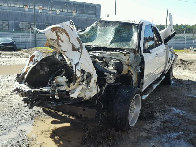 5TBET34176S517652 - 2006 TOYOTA TUNDRA DOU WHITE photo 2