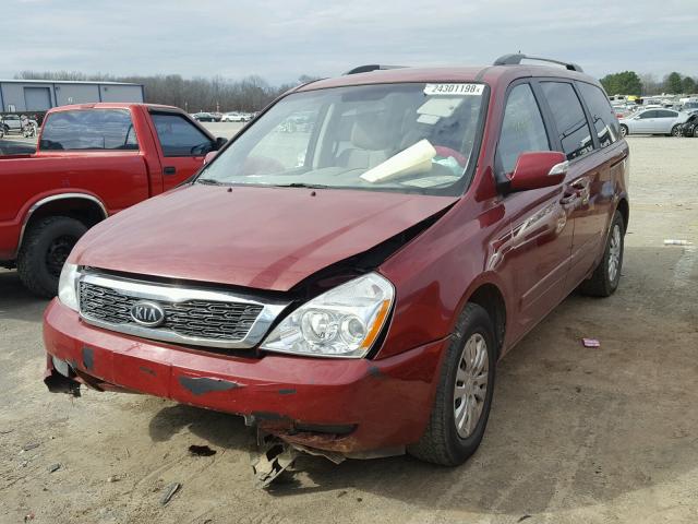 KNDMG4C79C6437400 - 2012 KIA SEDONA LX RED photo 2