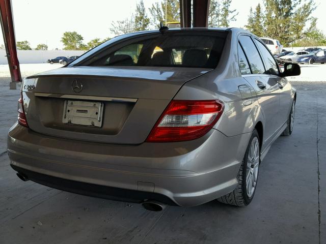 WDDGF54X88R015408 - 2008 MERCEDES-BENZ C 300 GRAY photo 4