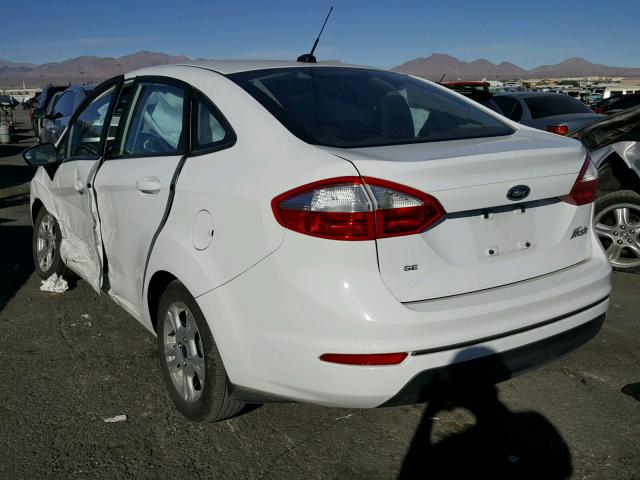 3FADP4BJ6GM157118 - 2016 FORD FIESTA SE WHITE photo 3