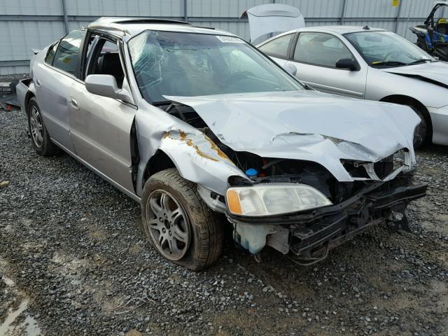 19UUA56671A021450 - 2001 ACURA 3.2TL SILVER photo 1