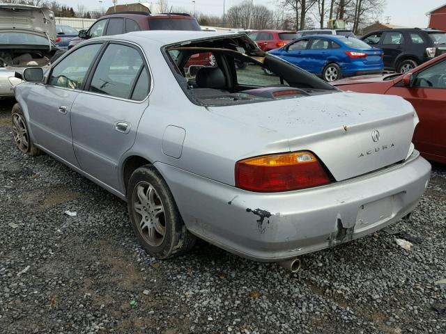 19UUA56671A021450 - 2001 ACURA 3.2TL SILVER photo 3