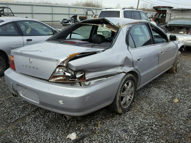 19UUA56671A021450 - 2001 ACURA 3.2TL SILVER photo 4