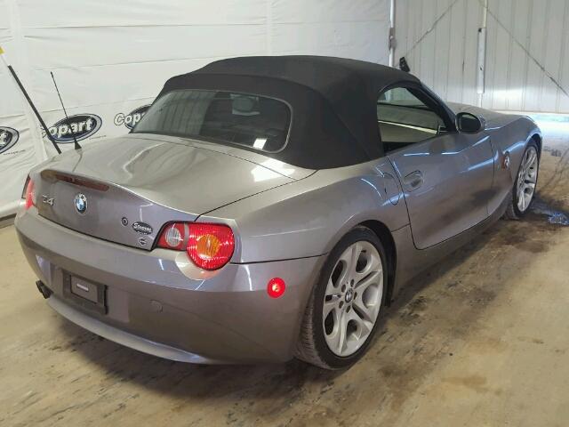 4USBT53473LT24569 - 2003 BMW Z4 3.0 GRAY photo 4