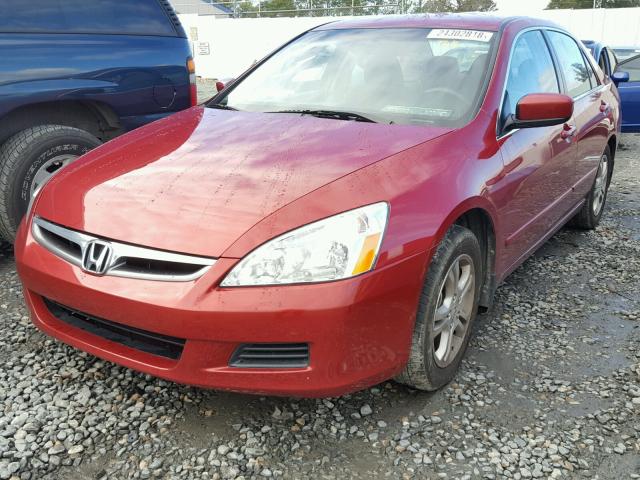 1HGCM56327A213926 - 2007 HONDA ACCORD SE RED photo 2