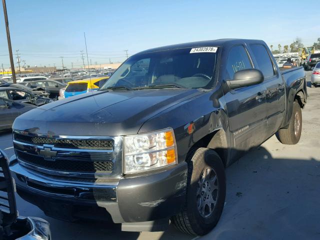 3GCPCSEA9BG119098 - 2011 CHEVROLET SILVERADO GRAY photo 2