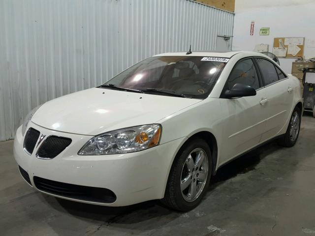 1G2ZH528054143843 - 2005 PONTIAC G6 GT WHITE photo 2