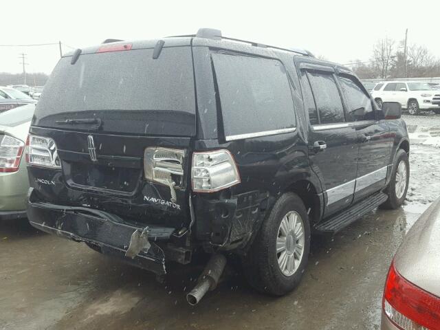 5LMFU28528LJ16524 - 2008 LINCOLN NAVIGATOR BLACK photo 4