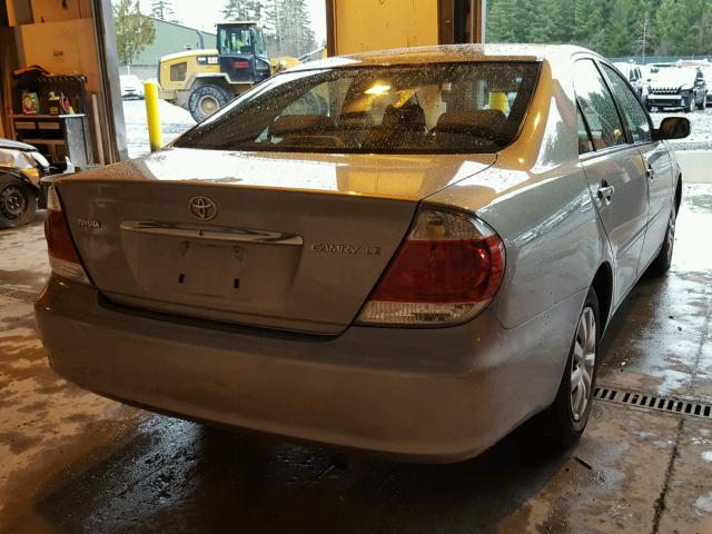 4T1BE30K55U960410 - 2005 TOYOTA CAMRY LE SILVER photo 4