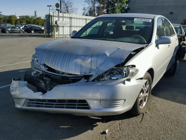 4T1BE32K96U646516 - 2006 TOYOTA CAMRY LE SILVER photo 2