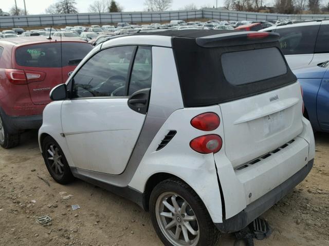 WMEEK31X19K230131 - 2009 SMART FORTWO PAS WHITE photo 3