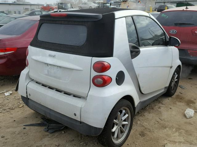 WMEEK31X19K230131 - 2009 SMART FORTWO PAS WHITE photo 4