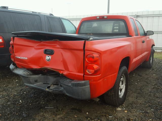 1D7HE22K67S126950 - 2007 DODGE DAKOTA ST RED photo 4