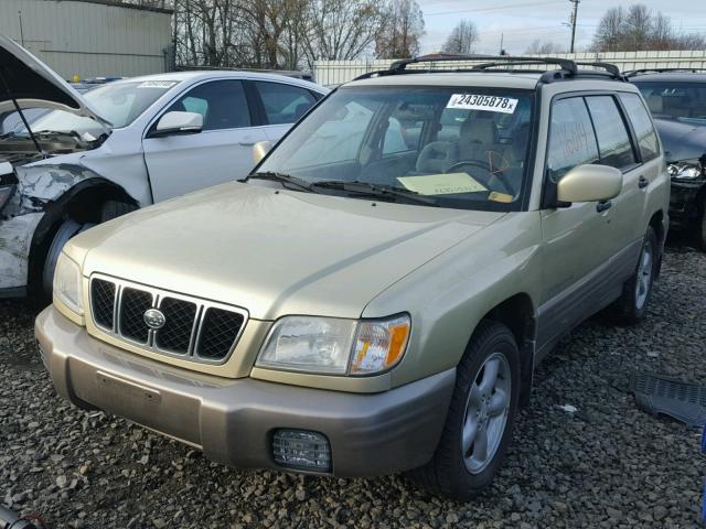 JF1SF65522H708209 - 2002 SUBARU FORESTER S GOLD photo 2
