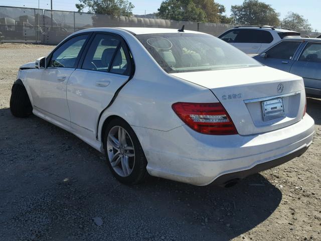 WDDGF4HB5EA901561 - 2014 MERCEDES-BENZ C 250 WHITE photo 3