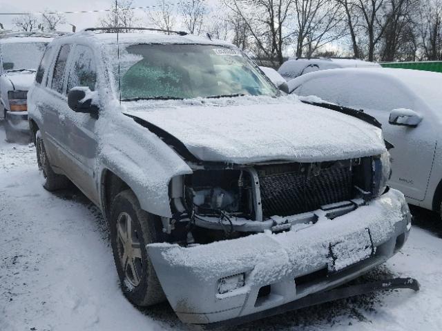 1GNDT13S782246272 - 2008 CHEVROLET TRAILBLAZE SILVER photo 1