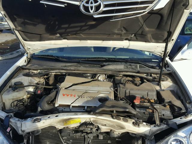 4T1BF30K85U095638 - 2005 TOYOTA CAMRY LE WHITE photo 7