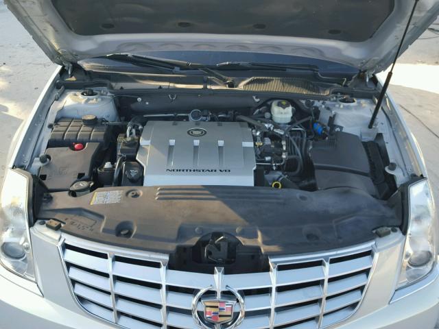 1G6KD57Y67U129050 - 2007 CADILLAC DTS SILVER photo 7